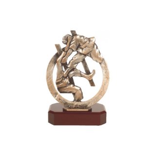Figur Pokal Trophe Karate H=210mm auf Mahagoni Lok Holzsockel, incl einer Textgravur auf Holzsockel