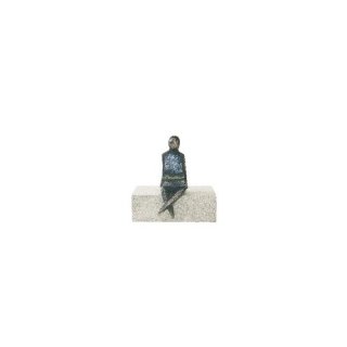 Figur, lesend - Umfang/Gre: 12 cm Bronzeskulptur mit Steingusssockel