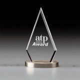 Acrylaward Metal Pyramid in 3 Gren erhltlich