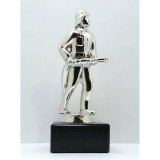 Figur Feuerwehrmann Goldfarben etwa 30cm auf Marmorsol...