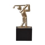 Figur Golf auf Holzsockel H=17,5 cm