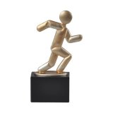 Figur Laufen auf Holzsockel H=18,5 cm