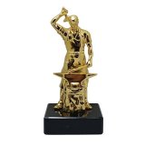 Figur Schmied mit Amboss vergoldet 21cm 