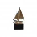 Figur Segelboot auf Holzsockel H=17,5 cm inkl. Gravur