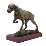 Figur Vorstehhund Pointier auf Sockel 22 cm H�he, 31cm L�nge