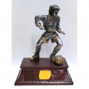 Resinfigur Damen-Fuball H=14cm inkl. Gravur