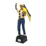 Resinfigur Fu�ballfan schwarz/gelb 28cm