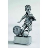 Resinfigur Fuballmdchen 12cm