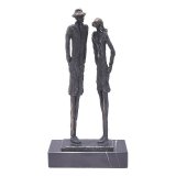 Skulptur - Mann + Frau auf Marmorsockel